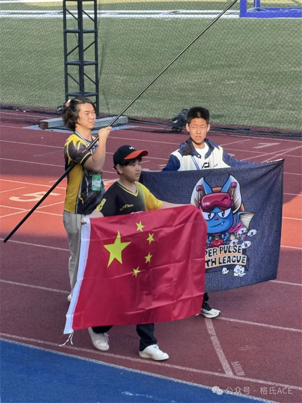 龍隊、小白、果果