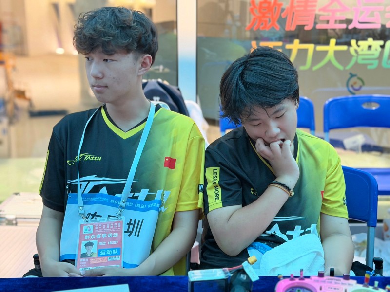 小白、果果，